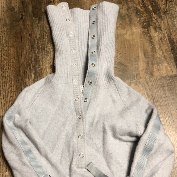 Smart Set Merino Wool Turtle Sweater - Picture 7 of 7